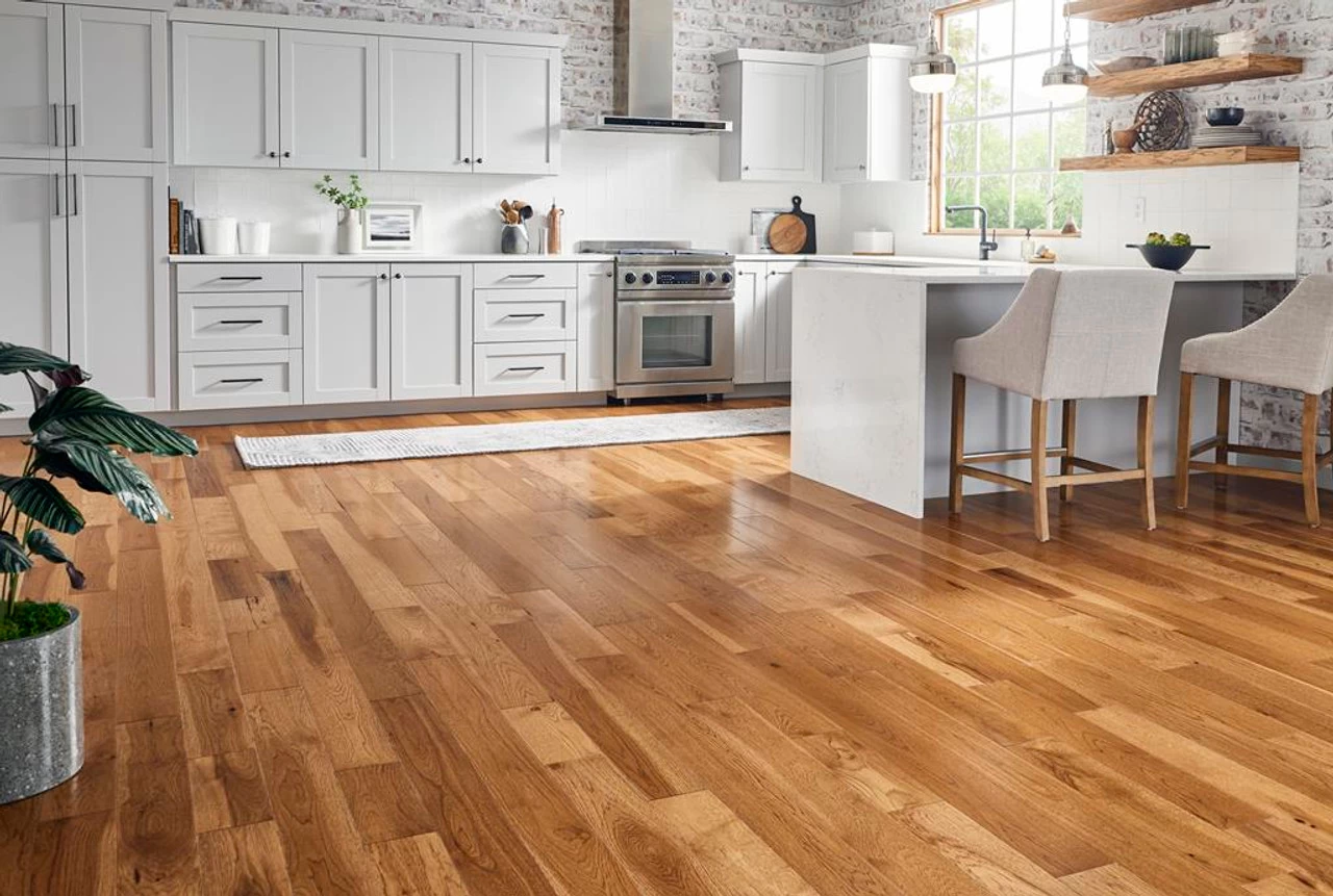 Robbins Natural Forest Smooth NFSH220S Suede Brown 3/4" X 5" Hickory Hardwood Flooring Robbins Natural Forest Smooth NFSH220S Suede Brown 3/4" X 5" Hickory Hardwood Flooring -Carpet And Flooring Stores 10009977 room 39759.1670533189
