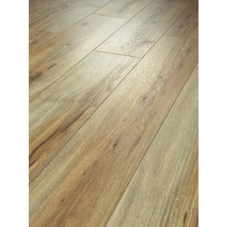 SMARTCORE Pro 7-Piece 7.08-in x 48.03-in Burbank Oak Luxury Vinyl Plank Flooring SMARTCORE Pro 7-Piece 7.08-in X 48.03-in Burbank Oak Luxury Vinyl Plank Flooring -Carpet And Flooring Stores