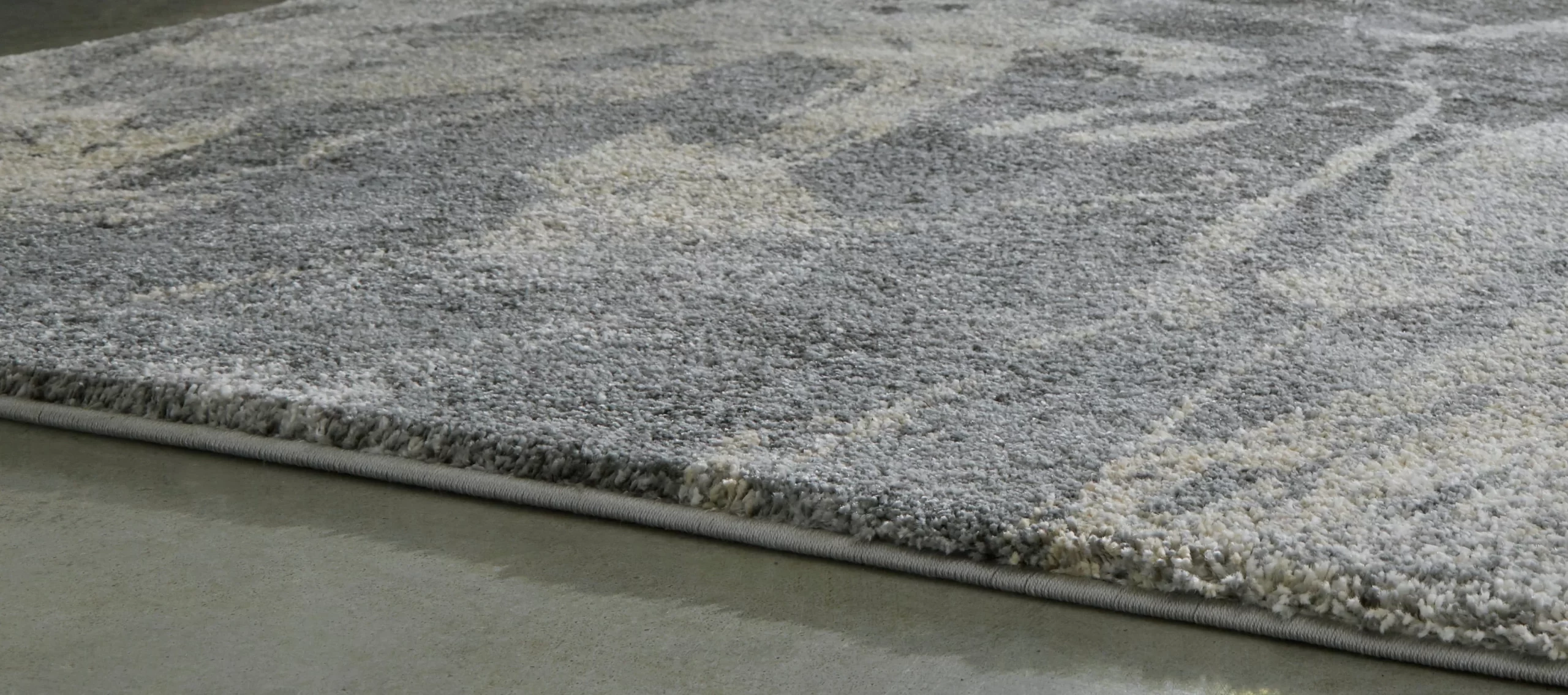 Larobin Charcoal/Beige/Gray Large Rug Signature Design by Ashley Contemporary Area Rugs Larobin Charcoal/Beige/Gray Large Rug Larobin Charcoal/Beige/Gray Large Rug Signature Design By Ashley Contemporary Area Rugs Larobin Charcoal/Beige/Gray Large Rug -Carpet And Flooring Stores 1c8f9a19155d4f9da99178931ad92b2d 1 scaled