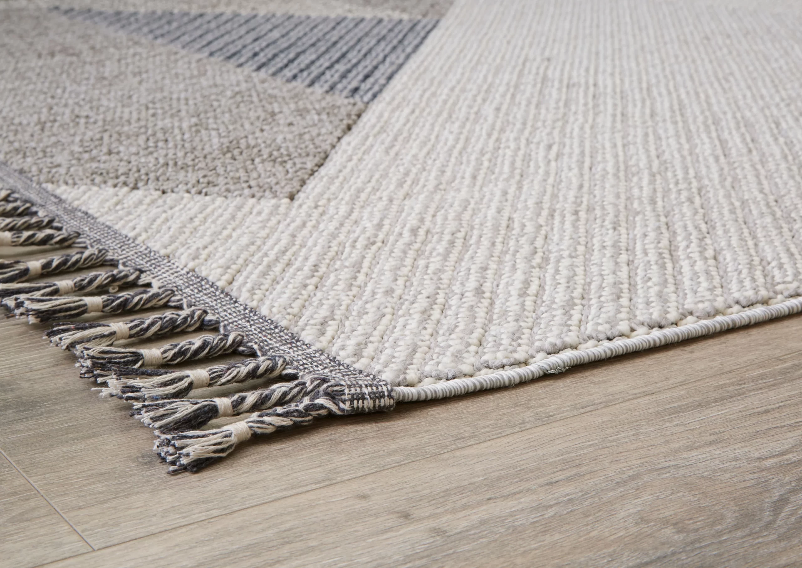 Toksook Medium Rug Signature Design by Ashley Contemporary Area Rugs Toksook Medium Rug Toksook Medium Rug Signature Design By Ashley Contemporary Area Rugs Toksook Medium Rug -Carpet And Flooring Stores 3698f330da584dafacd9ac83411f72d0 1 scaled