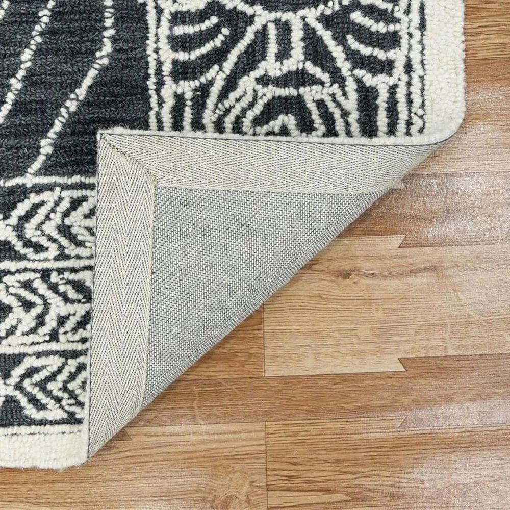 Amer Rugs Berlin 2' x 3' Charcoal and White Area Rug Amer Rugs Berlin 2' X 3' Charcoal And White Area Rug -Carpet And Flooring Stores 5708476 3