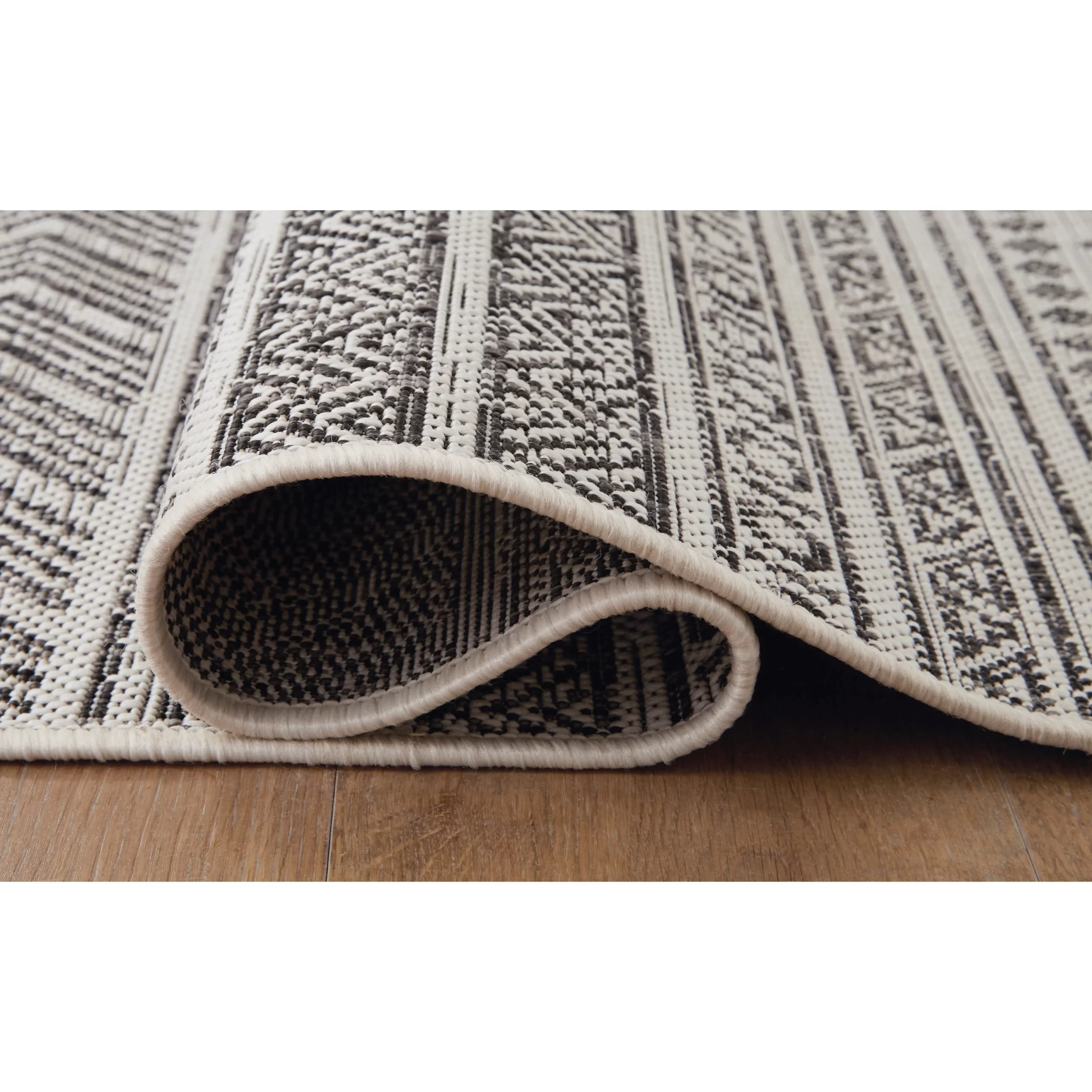 Brinoy Black/White Indoor/Outdoor Large Rug Signature Design by Ashley Casual Area Rugs Brinoy Black/White Indoor/Outdoor Large Rug Brinoy Black/White Indoor/Outdoor Large Rug Signature Design By Ashley Casual Area Rugs Brinoy Black/White Indoor/Outdoor Large Rug -Carpet And Flooring Stores ce921fac40da43a186cf6f1670aa61cb scaled