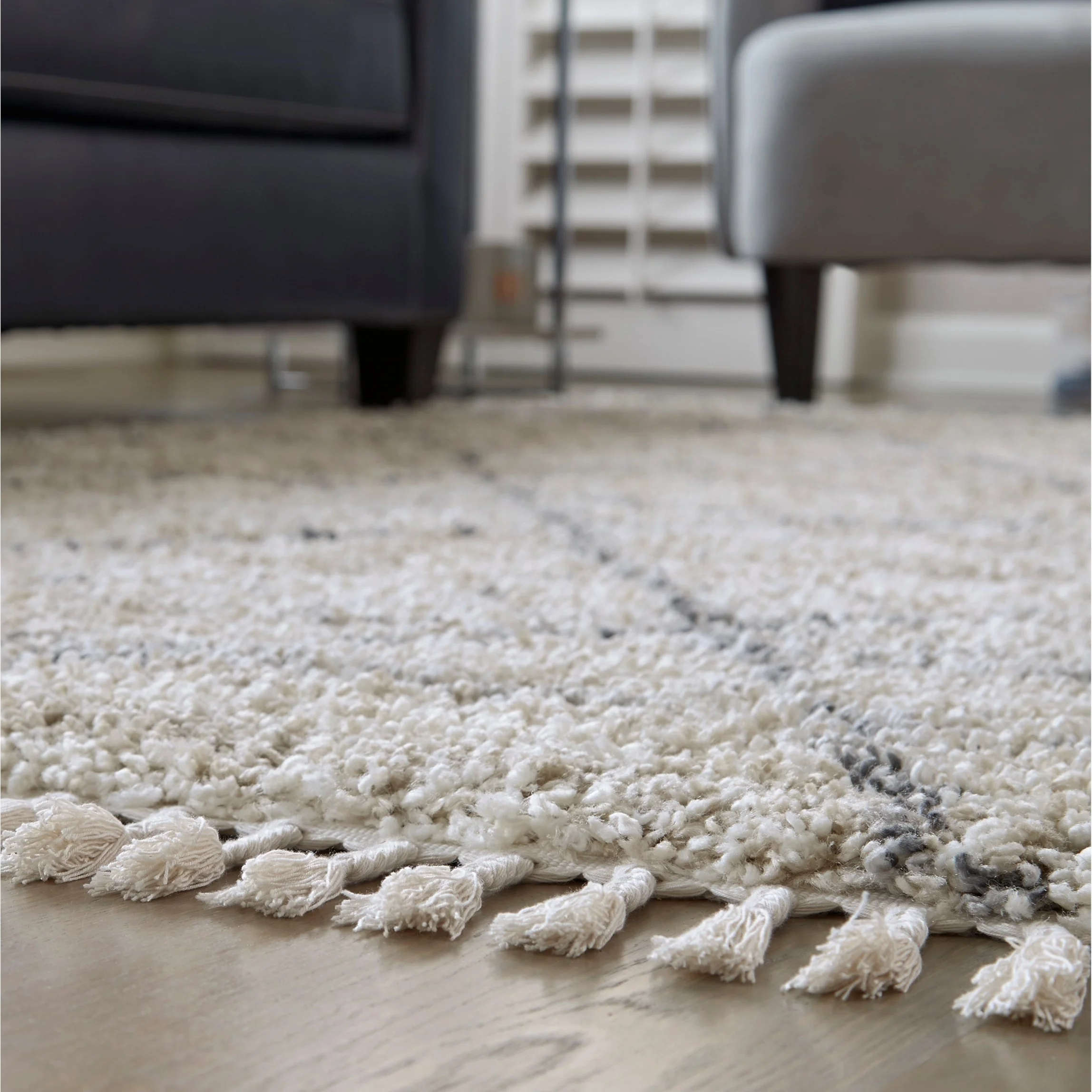 Abdalah Gray/Cream Large Rug Signature Design by Ashley Casual Area Rugs Abdalah Gray/Cream Large Rug Abdalah Gray/Cream Large Rug Signature Design By Ashley Casual Area Rugs Abdalah Gray/Cream Large Rug -Carpet And Flooring Stores vintage20casual20area20rugs r404622 b7